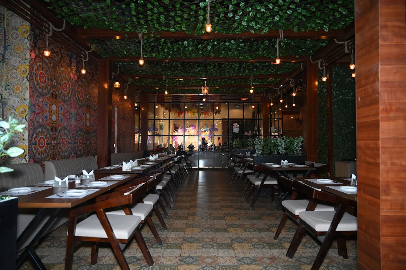 Bhale Vindhu Bhojanam Restaurant Dining Area